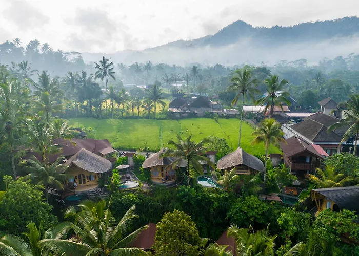 Lodge Aura Cendana Hill By Agata