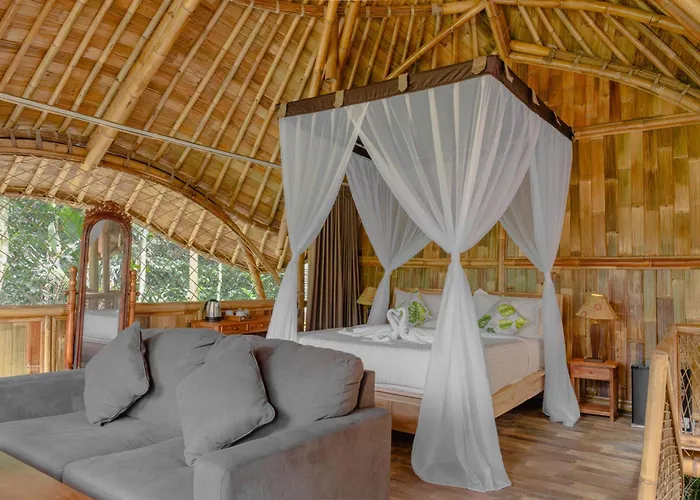 Lodge Aura Cendana Hill By Agata