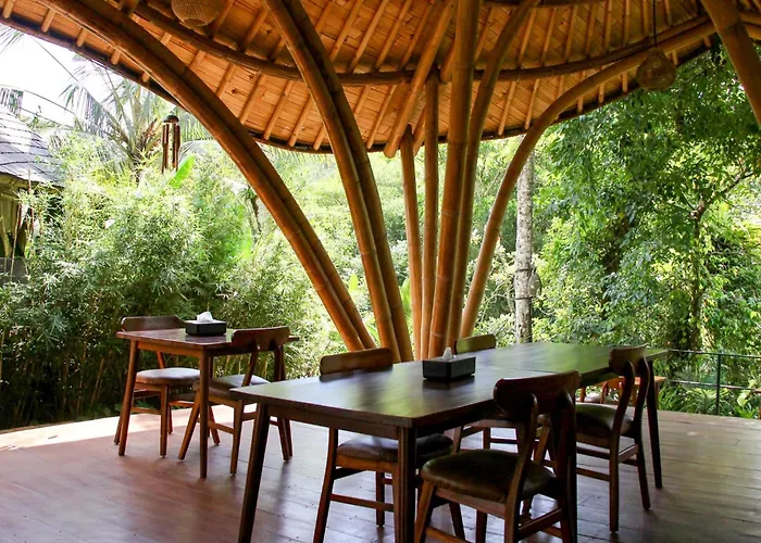 Lodge Aura Cendana Hill By Agata
