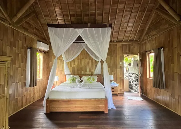 Lodge Aura Cendana Hill By Agata